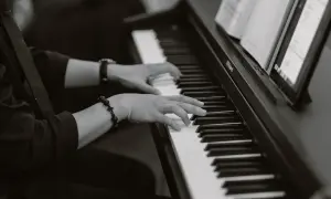 Smutna muzyka klasyczna – utwory, które wywołują melancholię i refleksję