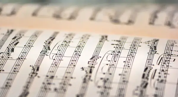 Rodzaje muzyki klasycznej: Odkryj fascynujące epoki i style