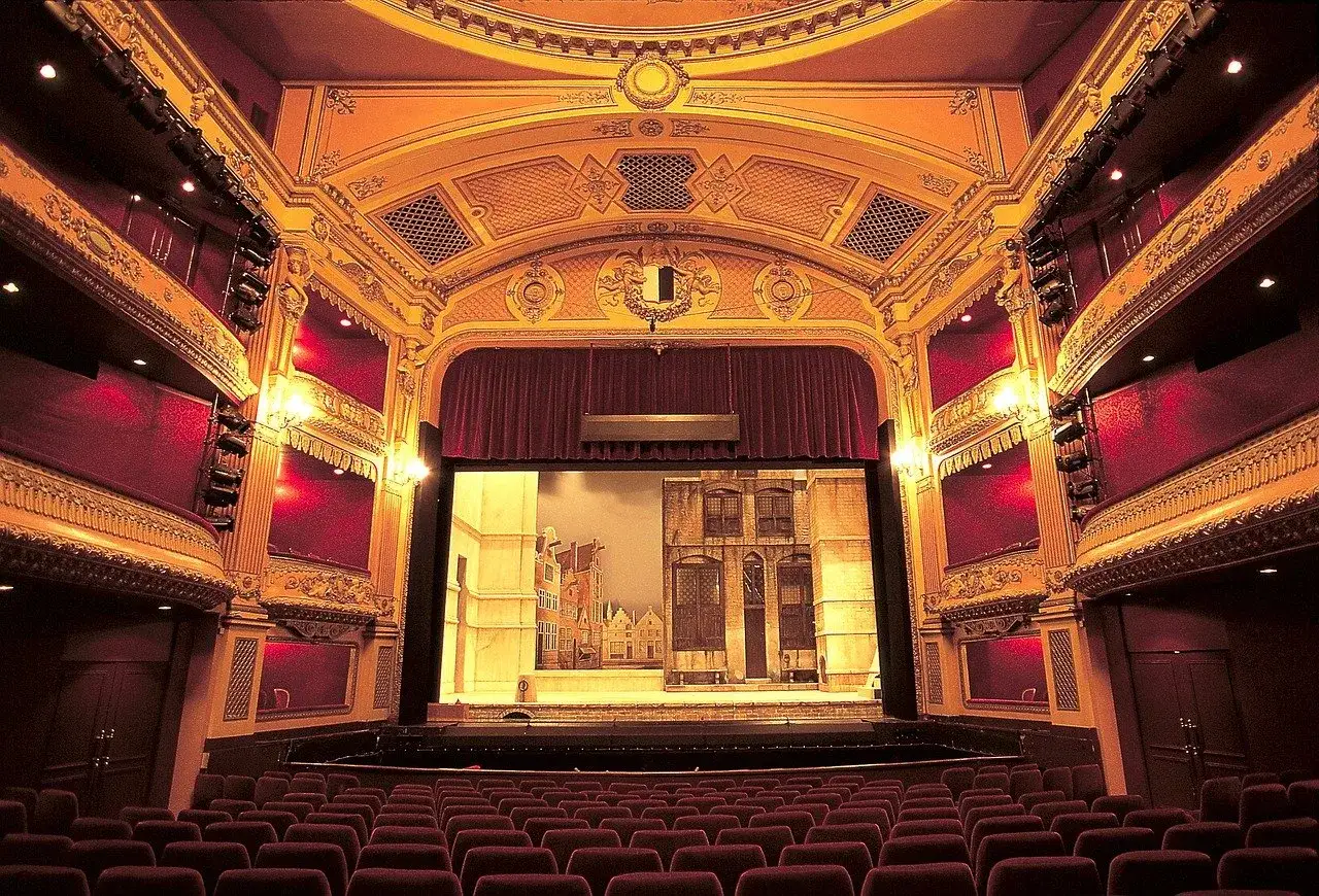 Zdjęcie Czym się różni opera od operetki? Odkryj kluczowe różnice